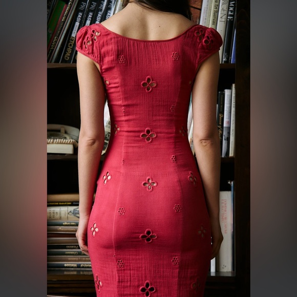 Mirror Palais Maria Dress in Morango XS - Picture 2 of 10